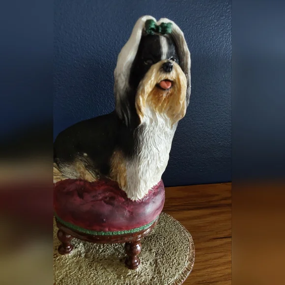 LIMITED EDITION 1997 TRI-COLOR SHIH TZU DOG FIGURINE - Picture 3 of 6